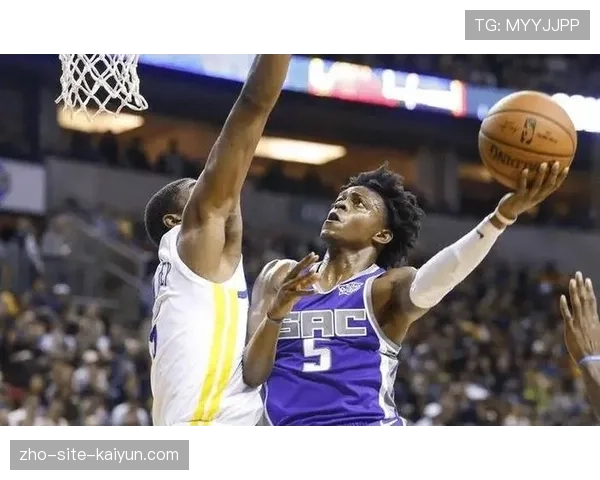 国王队福克斯速度优势依旧 但球队防守端缺乏有效屏障